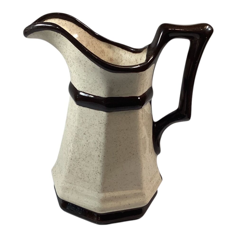 Vintage Ceramic Hobbyiest Gravy Sauce Handled Pitcher Speckled Glaze 7” Tall